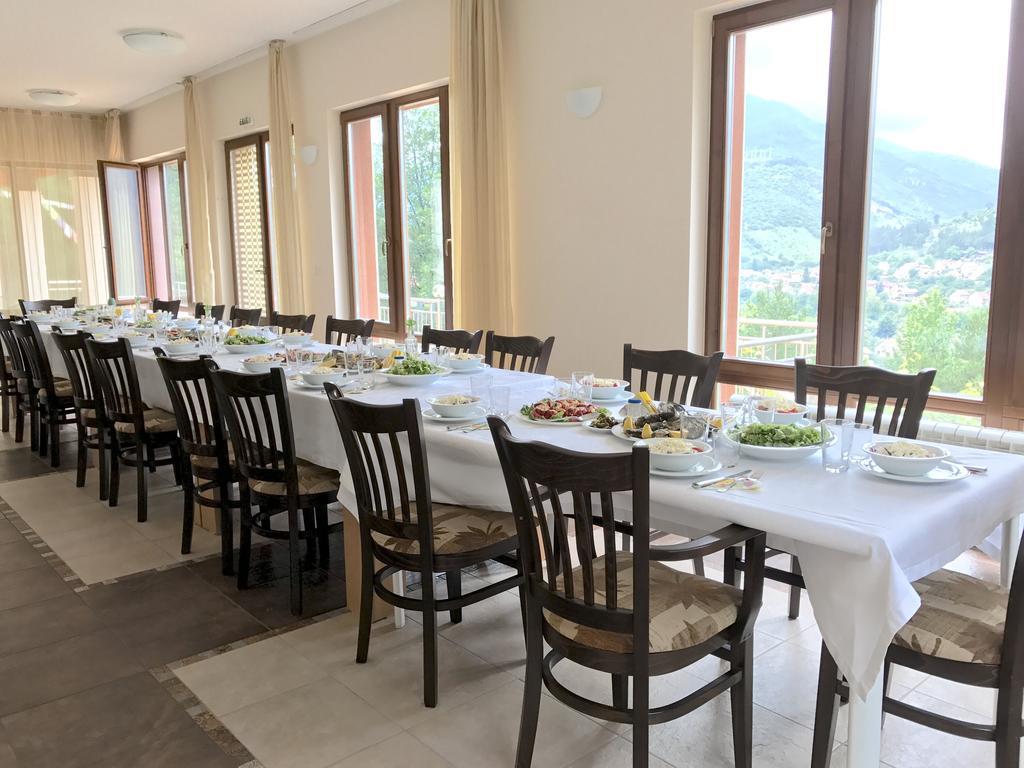 Mala Planina Guest House Iskrets Exterior photo